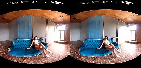  Amateur teens teasing and showing their hot naked bodies in this VR clip